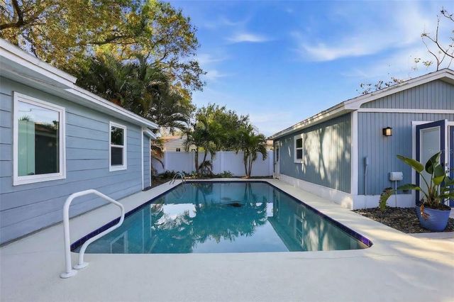 4410 W EUCLID AVENUE, Tampa, FL 33629