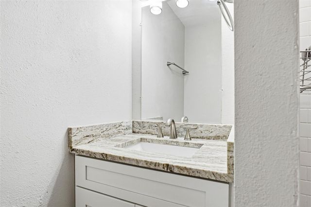 4410 W EUCLID AVENUE, Tampa, FL 33629