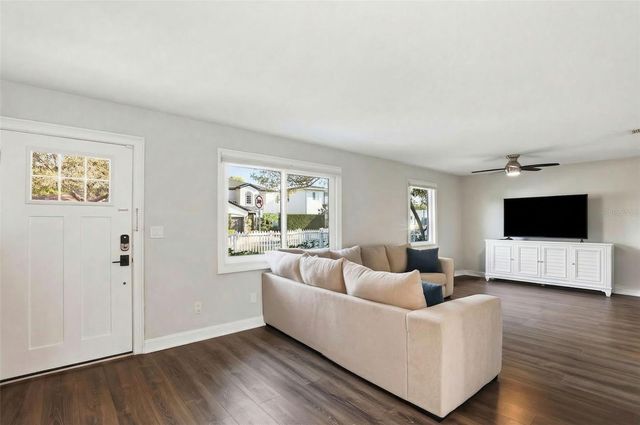 4410 W EUCLID AVENUE, Tampa, FL 33629