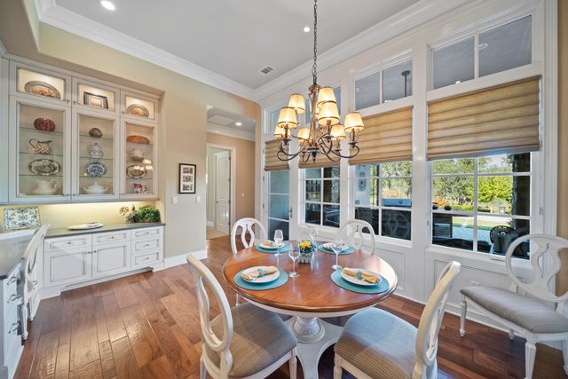 19566 San Vincente Drive, Redding, CA 96003