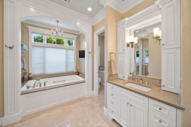 19566 San Vincente Drive, Redding, CA 96003