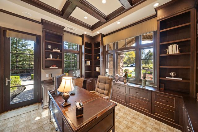 19566 San Vincente Drive, Redding, CA 96003