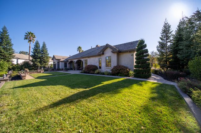 19566 San Vincente Drive, Redding, CA 96003
