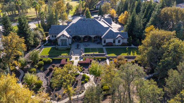 19566 San Vincente Drive, Redding, CA 96003