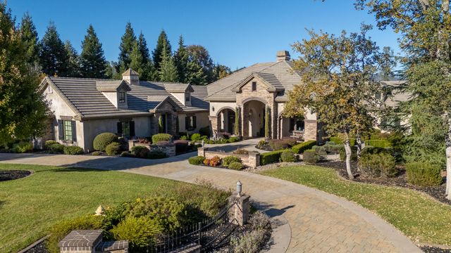 19566 San Vincente Drive, Redding, CA 96003