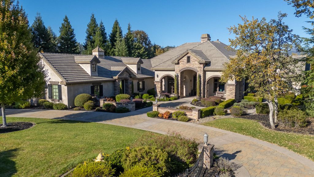 19566 San Vincente Drive, Redding, CA 96003