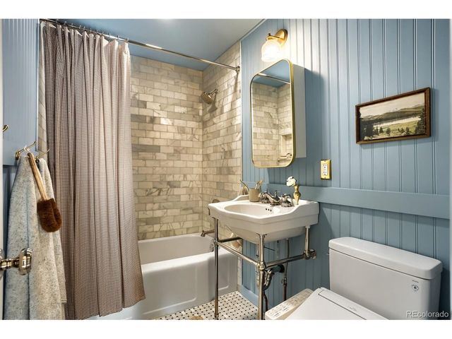 2098 Marshall St, Edgewater, CO 80214