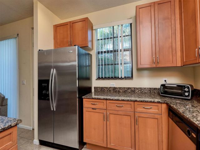 102 E Astor Circle, Delray Beach, FL 33484