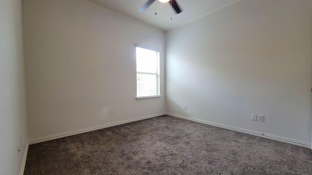386 Shale CIR, Buda, TX 78610