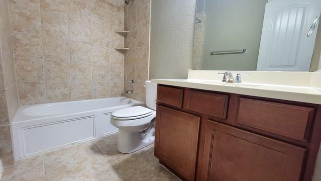 386 Shale CIR, Buda, TX 78610