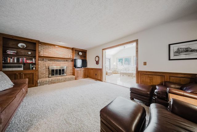 1619 Tuscarora Drive, Grove City, OH 43123