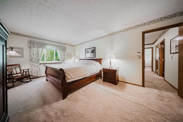 1619 Tuscarora Drive, Grove City, OH 43123