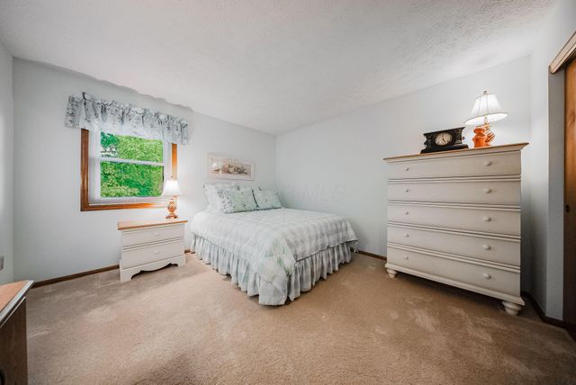 1619 Tuscarora Drive, Grove City, OH 43123