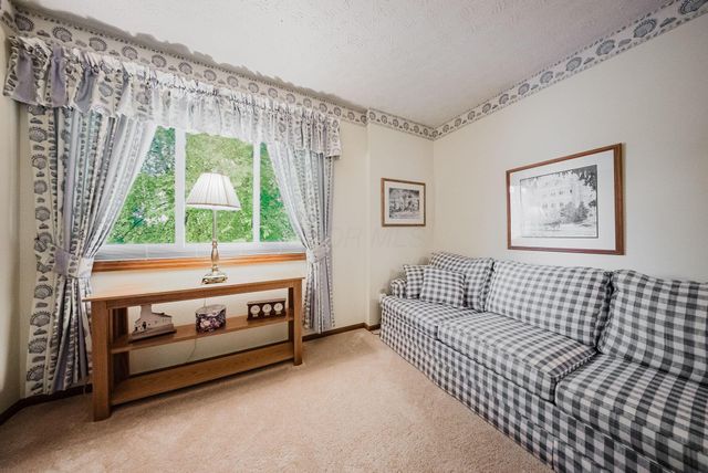 1619 Tuscarora Drive, Grove City, OH 43123