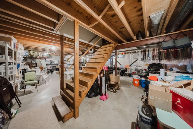 1619 Tuscarora Drive, Grove City, OH 43123
