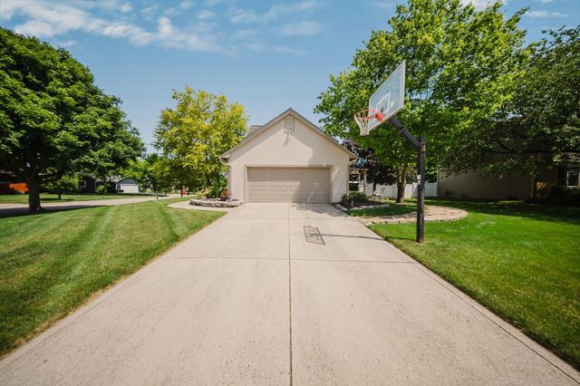 1619 Tuscarora Drive, Grove City, OH 43123
