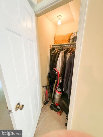 1052 PENDLETON CT, Voorhees, NJ 08043