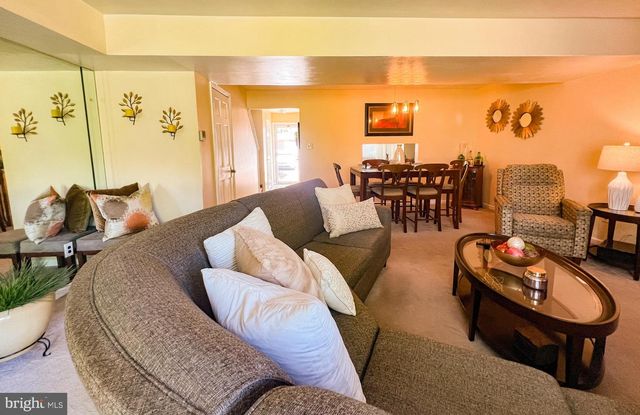 1052 PENDLETON CT, Voorhees, NJ 08043