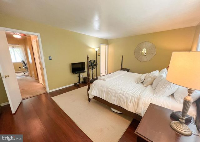 1052 PENDLETON CT, Voorhees, NJ 08043