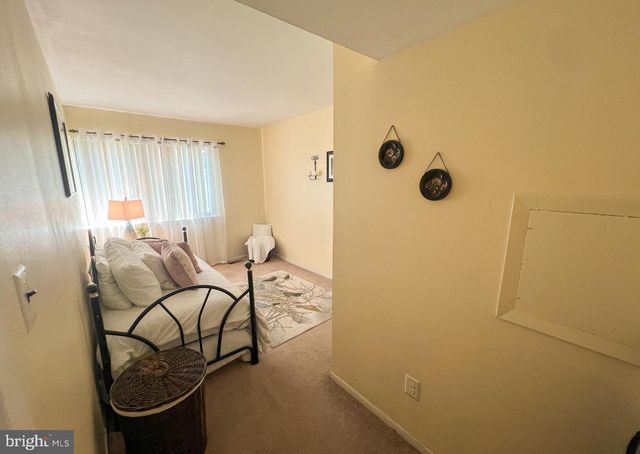 1052 PENDLETON CT, Voorhees, NJ 08043