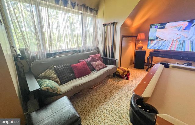 1052 PENDLETON CT, Voorhees, NJ 08043