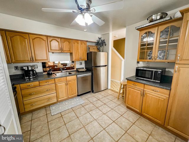 1052 PENDLETON CT, Voorhees, NJ 08043
