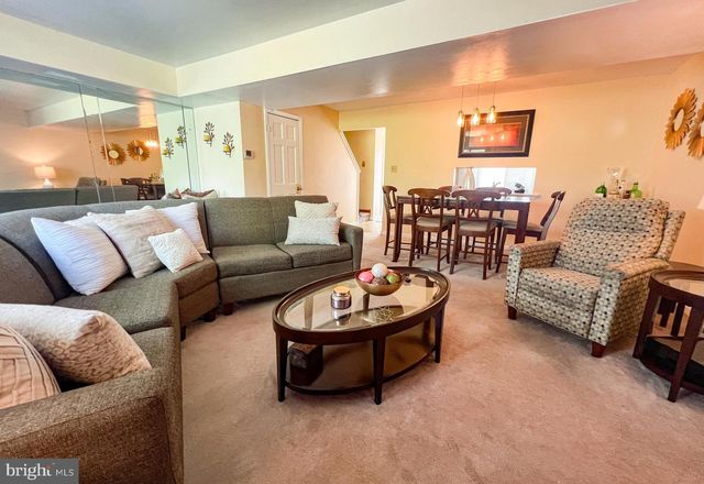 1052 PENDLETON CT, Voorhees, NJ 08043