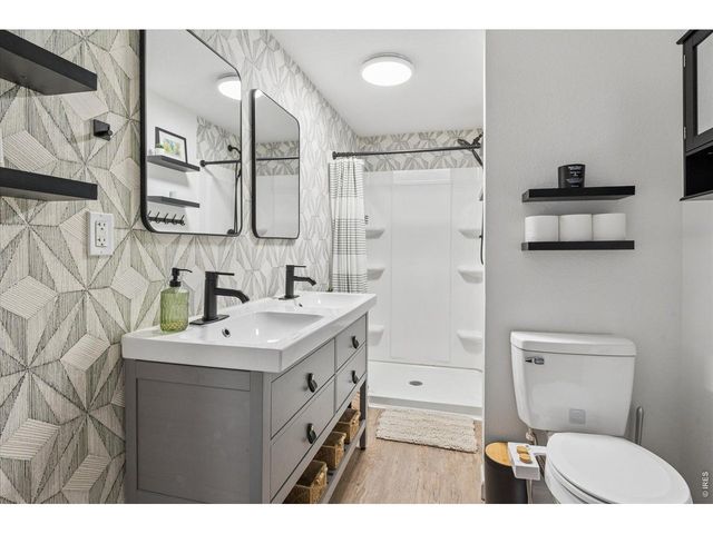 3696 Magnolia St, Denver, CO 80207