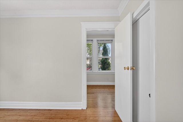 2726 S 60th Court, Cicero, IL 60804