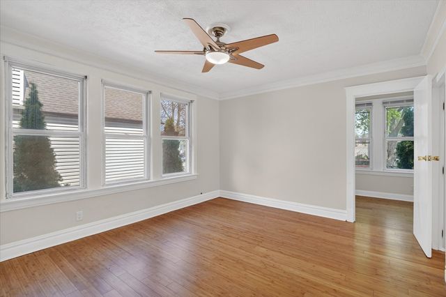 2726 S 60th Court, Cicero, IL 60804