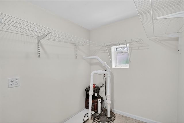2726 S 60th Court, Cicero, IL 60804