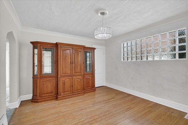 2726 S 60th Court, Cicero, IL 60804