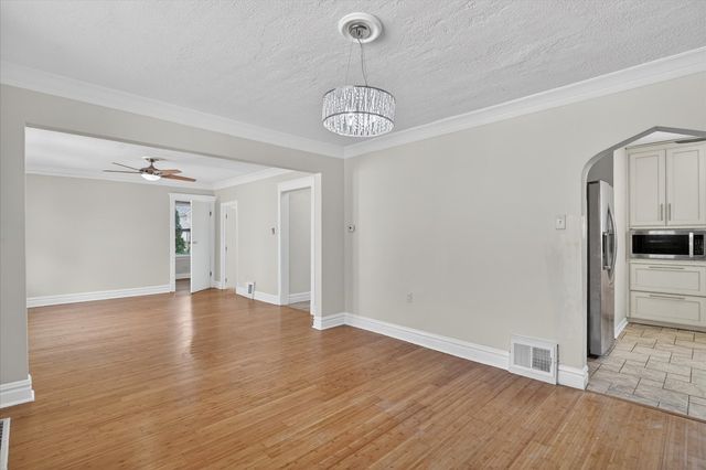 2726 S 60th Court, Cicero, IL 60804