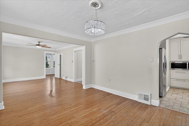 2726 S 60th Court, Cicero, IL 60804