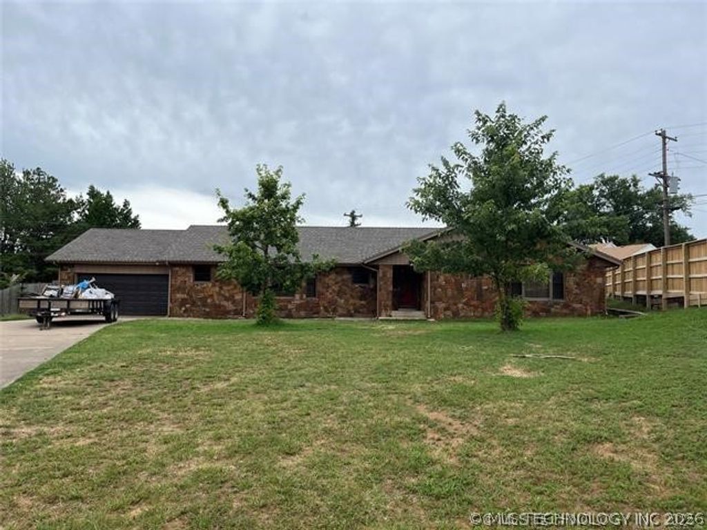 601 Dogwood Court, Cleveland, OK 74020