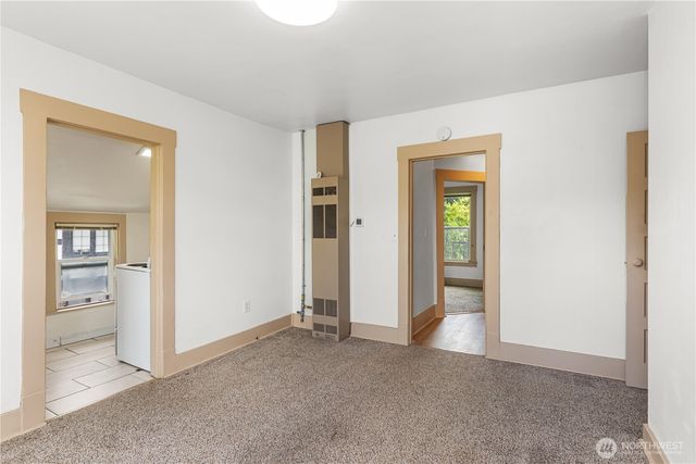 709 NE 43rd Street, Seattle, WA 98105