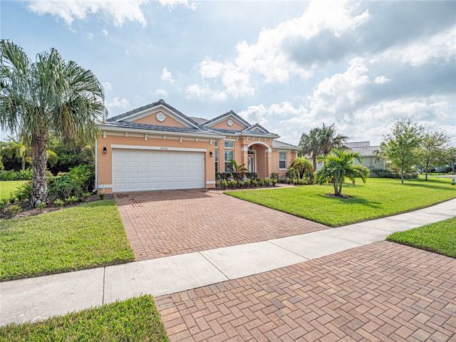 2576 Saint Lucia Circle, Vero Beach, FL 32967