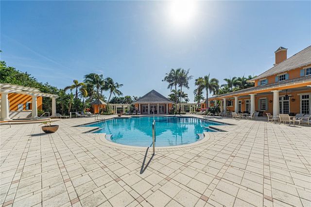 2576 Saint Lucia Circle, Vero Beach, FL 32967