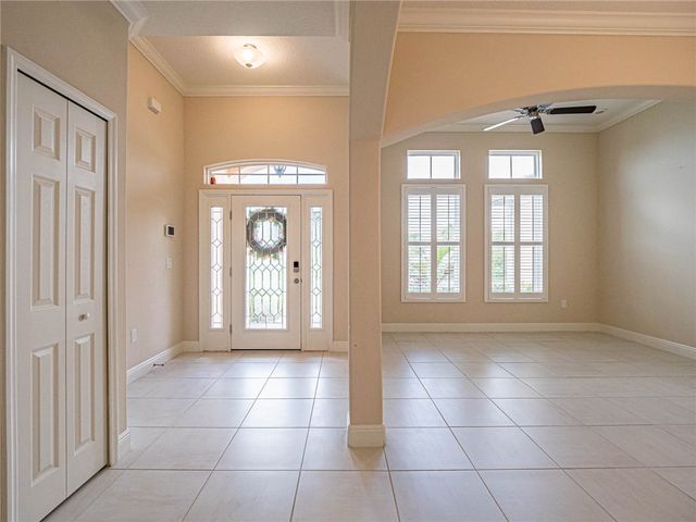 2576 Saint Lucia Circle, Vero Beach, FL 32967