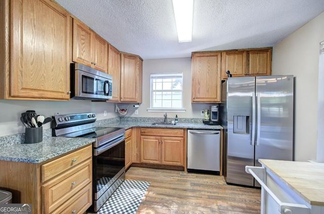 23 Glenmore Drive, Kingston, GA 30145