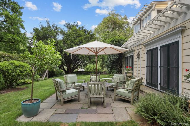 328 McLain Street, Bedford Hills, NY 10507