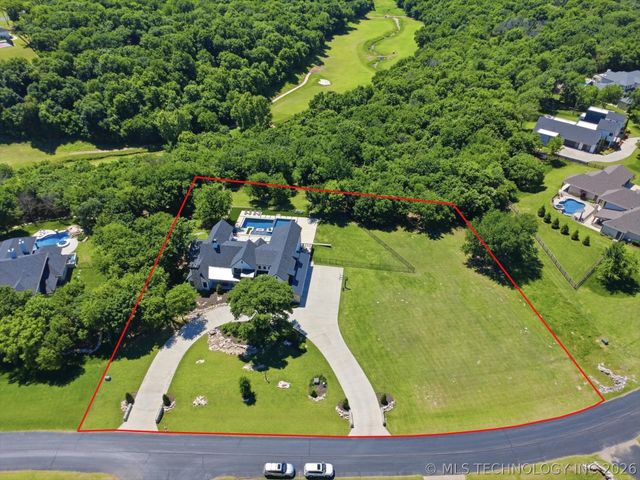 17120 E Sunset Ridge, Owasso, OK 74055