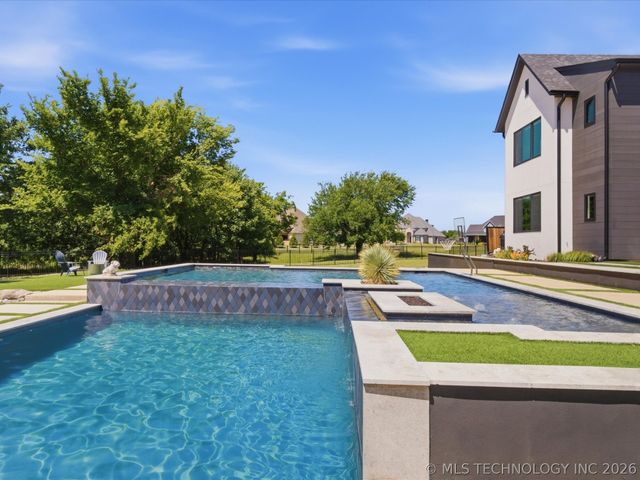17120 E Sunset Ridge, Owasso, OK 74055