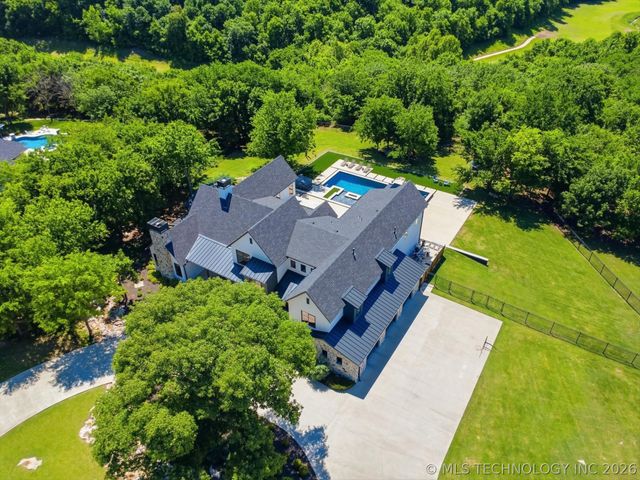 17120 E Sunset Ridge, Owasso, OK 74055