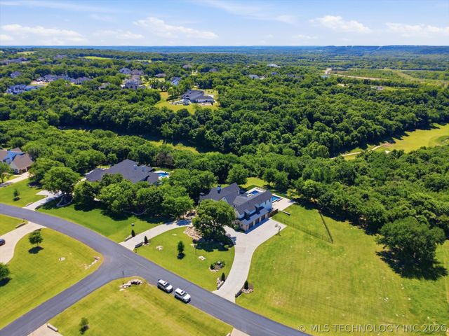 17120 E Sunset Ridge, Owasso, OK 74055