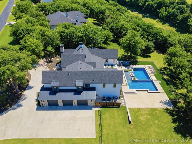 17120 E Sunset Ridge, Owasso, OK 74055