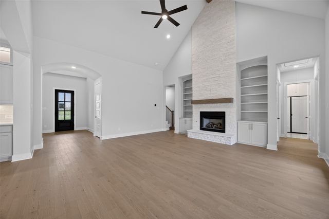 209 Samir Lane, Waxahachie, TX 75165