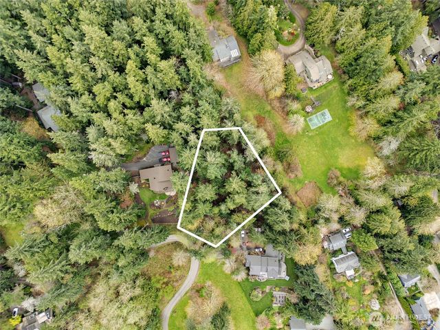 9190 Fox Cove Lane NE, Bainbridge Island, WA 98110