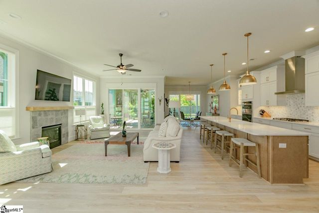 10 Waterville Way, Simpsonville, SC 29681