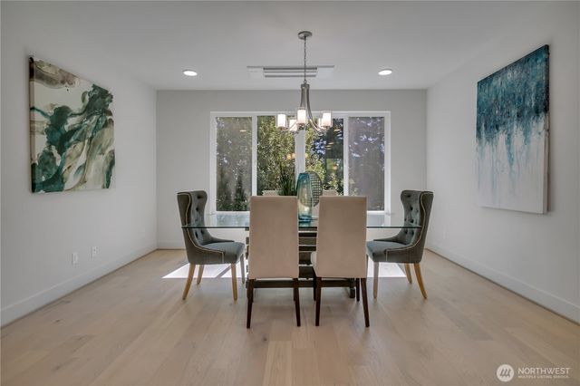 4019 4th Avenue NE, Seattle, WA 98105